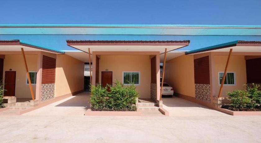 Prakaithong Hotel Amphoe Sawang Daen Din Exterior photo